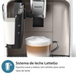 PHILIPS 2300 Cafetera Superautomática LatteGo EP2333/40 Cromo Blanco, Molinillo Cerámico, AquaClean - Imagen 5